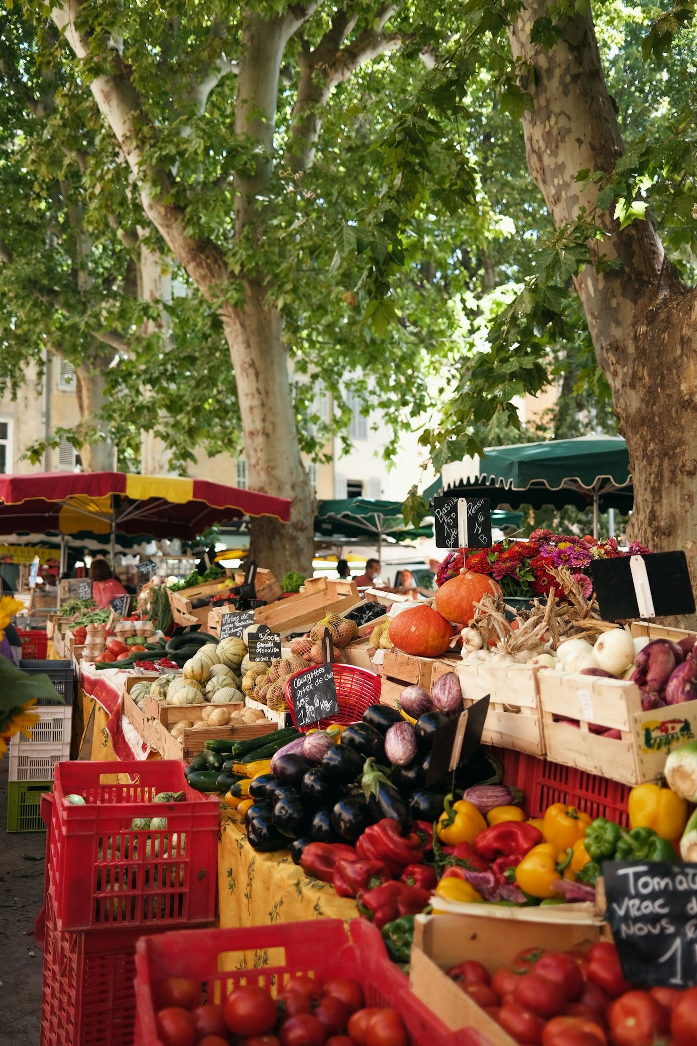 A busy fresh-food market